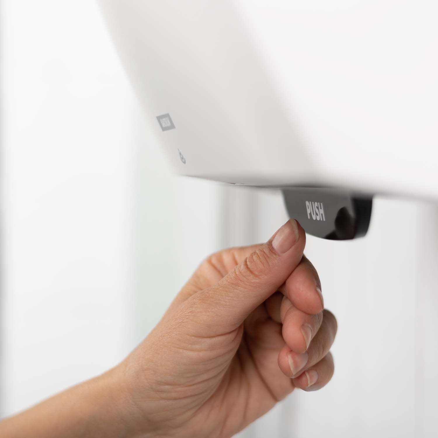 Dispenser Katrin Håndklæderulle Hybrid L21.6xB32.2xH39.7cm Plast Hvid,1 stk/krt