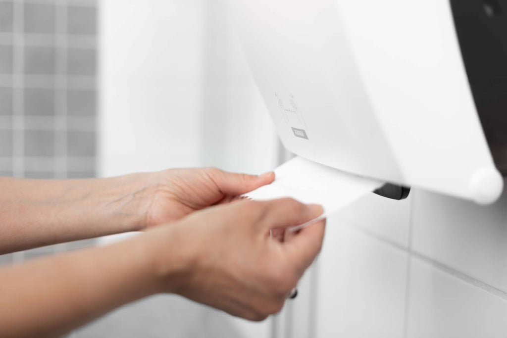 Dispenser Katrin Håndklæderulle XL L21.6xB32.2xH39.7cm ABS Hvid,1 stk/krt